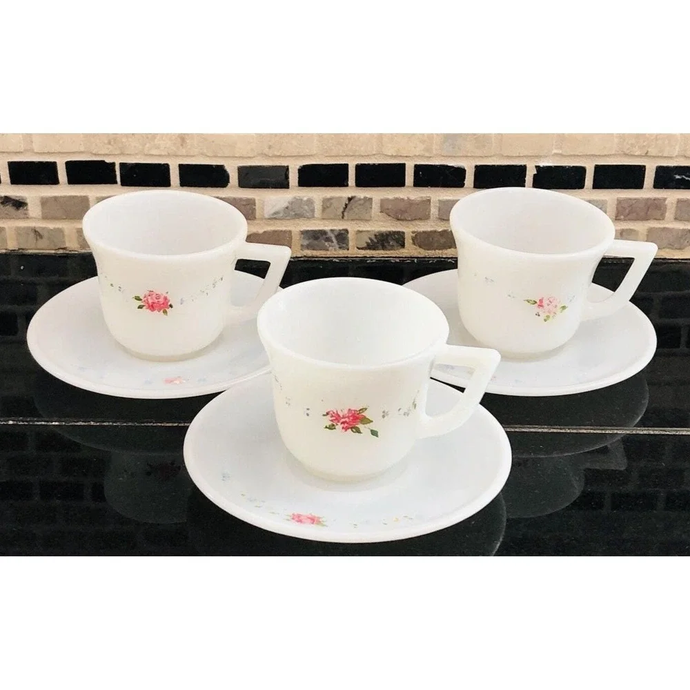 Vintage Childrens Toy Tea Cup & Saucer - 6 Piece Demitasse Mini Toy‎ Cups Lot 6